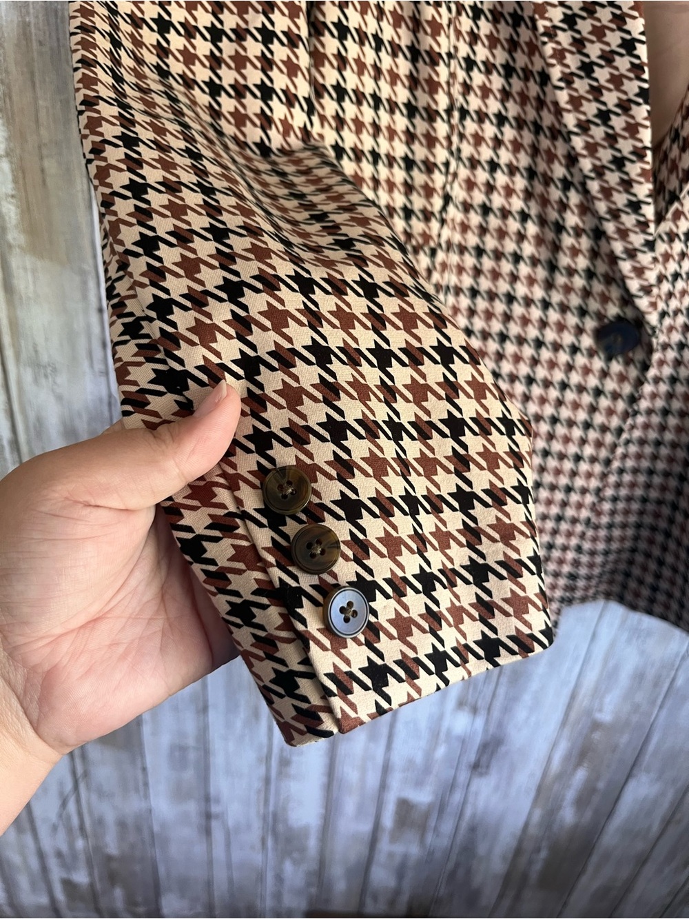 NWT Studio by Torrid Houndstooth Ponte Tailored Blazer Size 2 18/20 - Picture 4 of 7